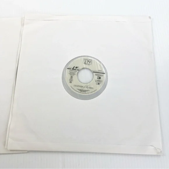 Legends of the Fall Deluxe Widescreen Two Disc Laserdisc Movie - Picture 3 of 5